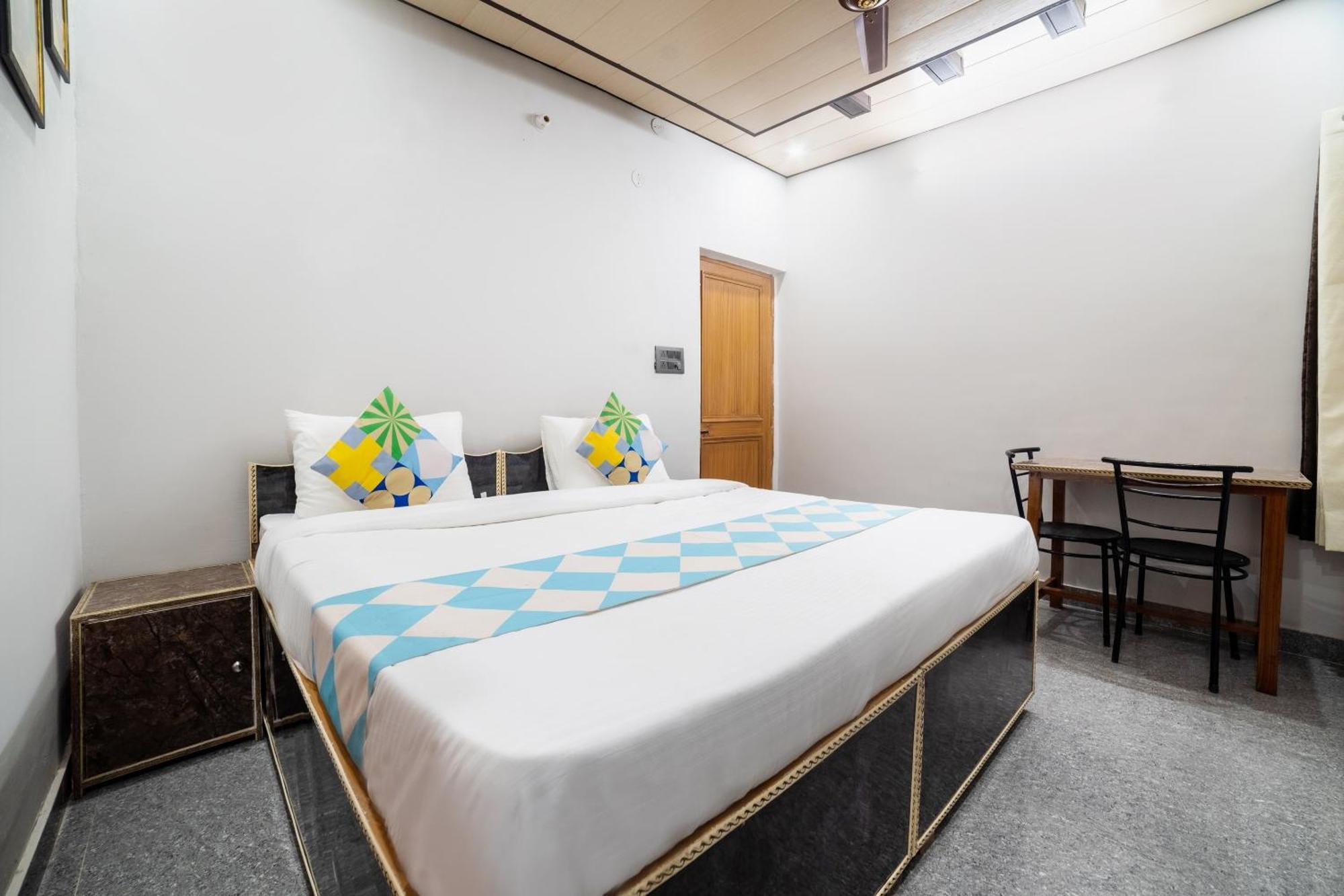 Hotel O Home Gautam Homestay Dehradun Dış mekan fotoğraf