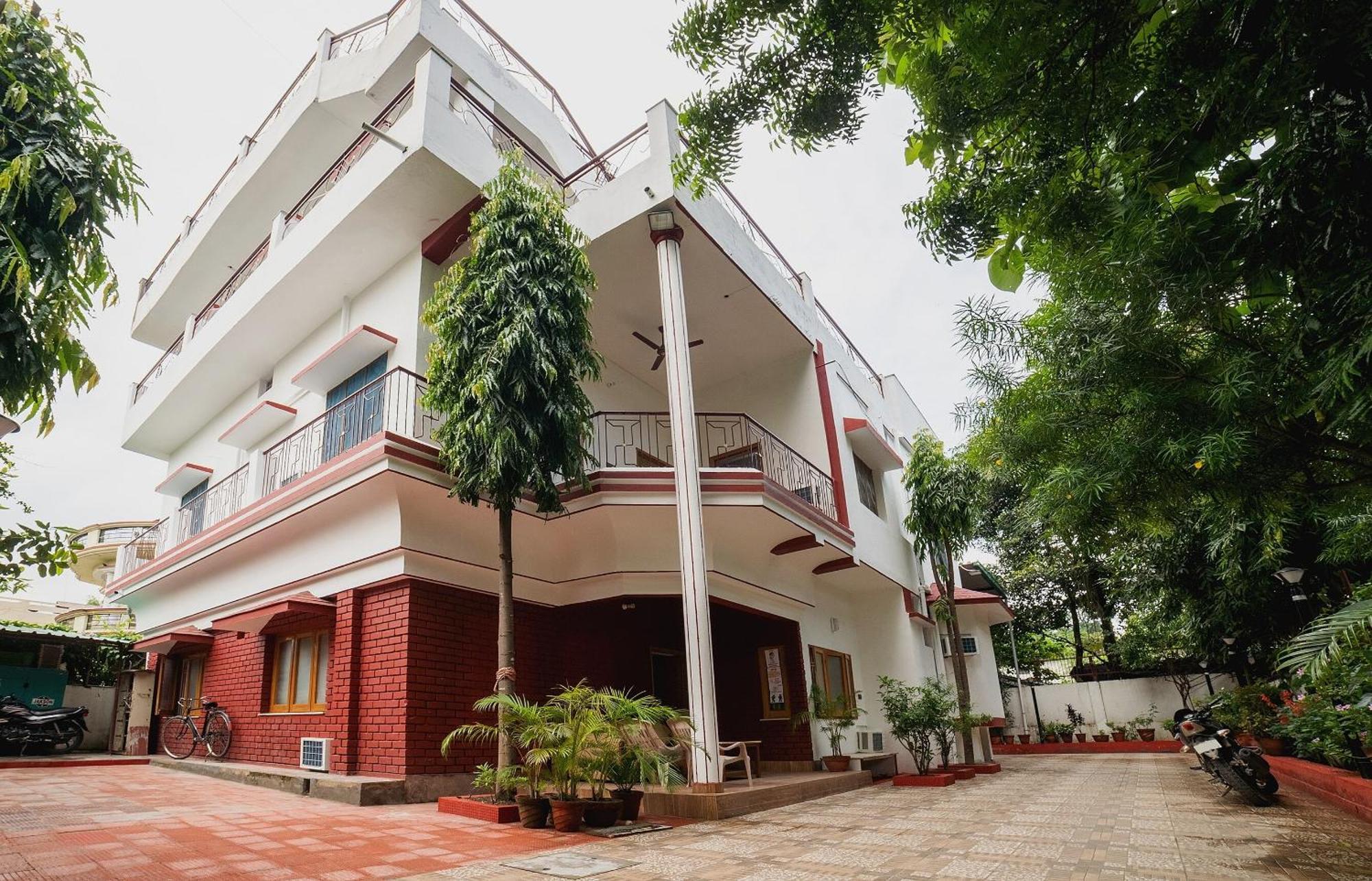 Hotel O Home Gautam Homestay Dehradun Dış mekan fotoğraf