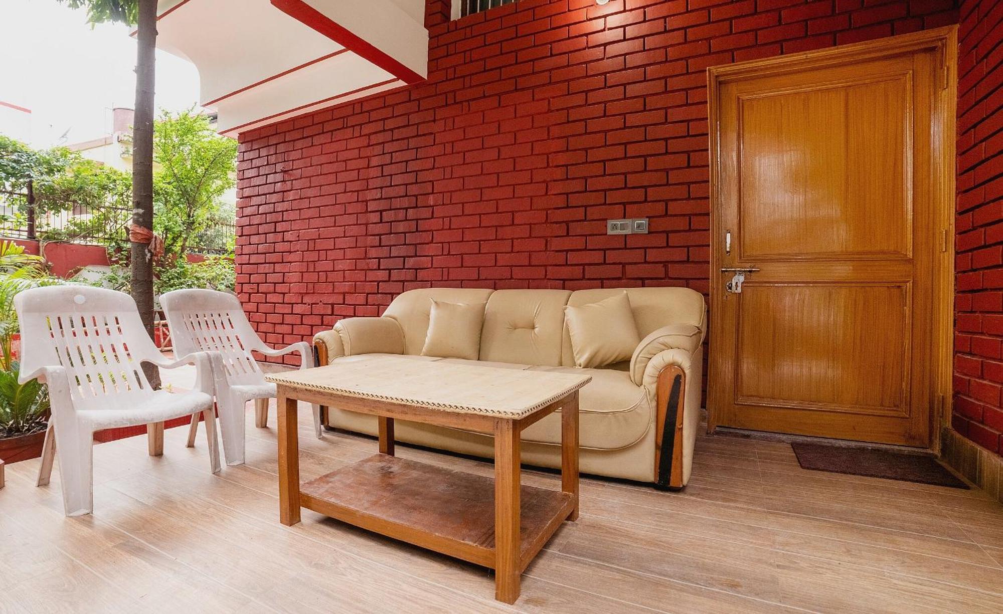 Hotel O Home Gautam Homestay Dehradun Dış mekan fotoğraf