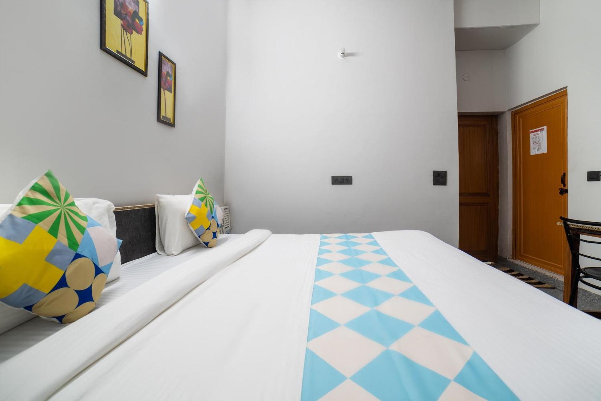 Hotel O Home Gautam Homestay Dehradun Dış mekan fotoğraf